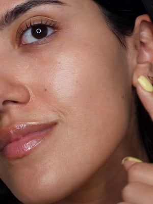 Visage peau médium avec embellisseur SPF30